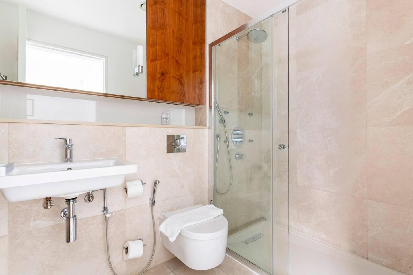 Appartement - 2 Beds - Sleeps 4 - Lift Londres