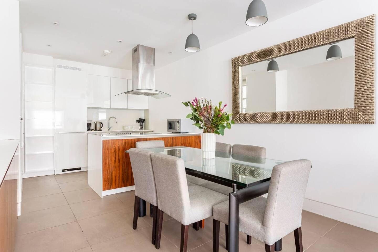 - 2 Beds - Sleeps 4 - Lift Appartement Londres